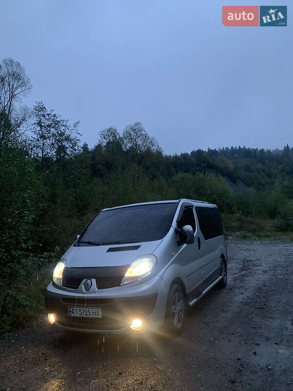 2008 Renault Trafic, VIN VF1FLAHA68Y284149:plate — фото 1 (autoria)