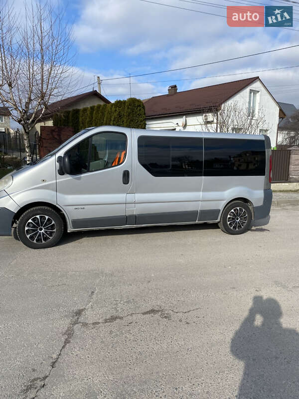 Мінівен Renault Trafic 2009 в Мостиській