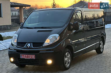 Грузопассажирский фургон Renault Trafic 2011 в Бродах
