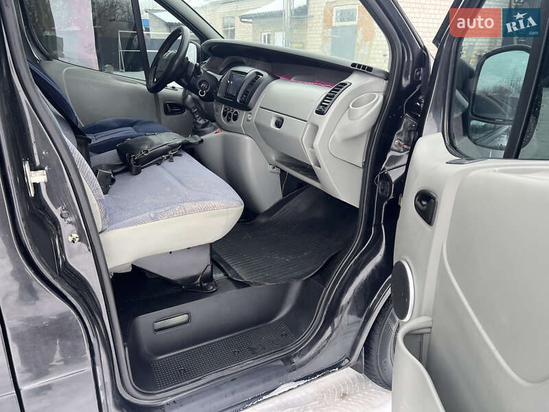 Минивэн Renault Trafic 2001 в Баре