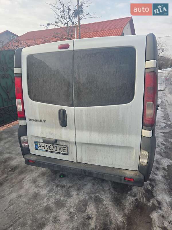 Грузовой фургон Renault Trafic 2008 в Киеве