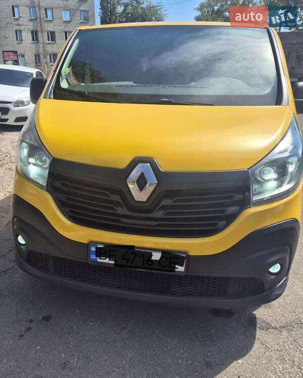 Минивэн Renault Trafic 2014 в Николаеве
