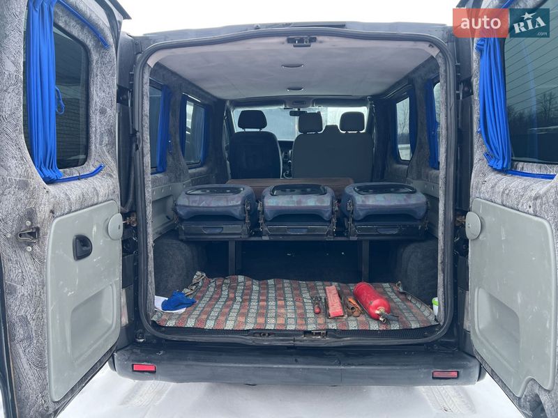 Минивэн Renault Trafic 2001 в Баре