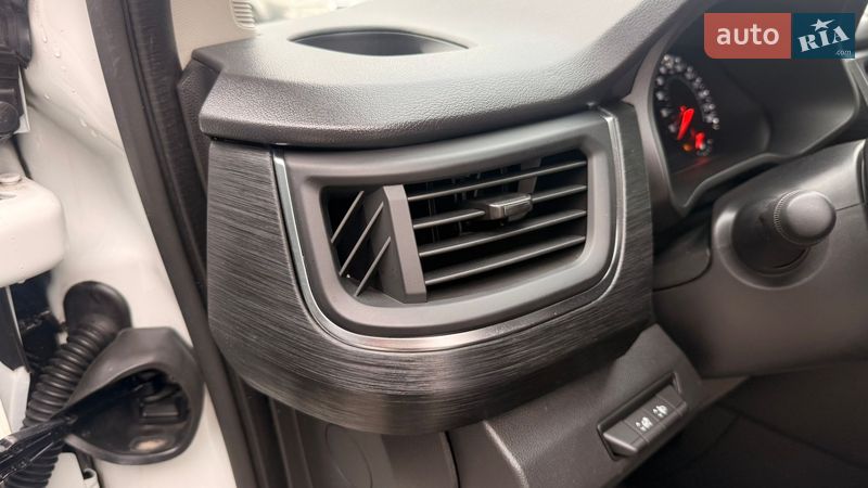 Грузовой фургон Renault Trafic 2023 в Львове