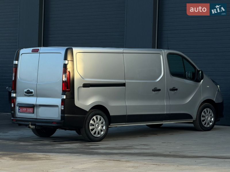 Вантажний фургон Renault Trafic 2020 в Дубні