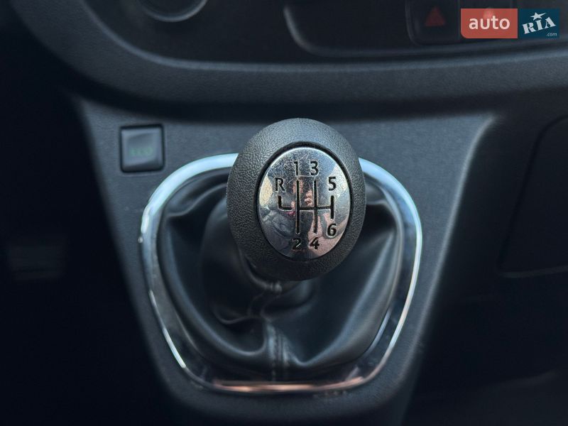 Минивэн Renault Trafic 2018 в Сарнах