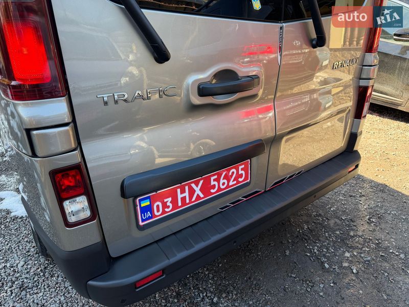 Мінівен Renault Trafic 2017 в Львові