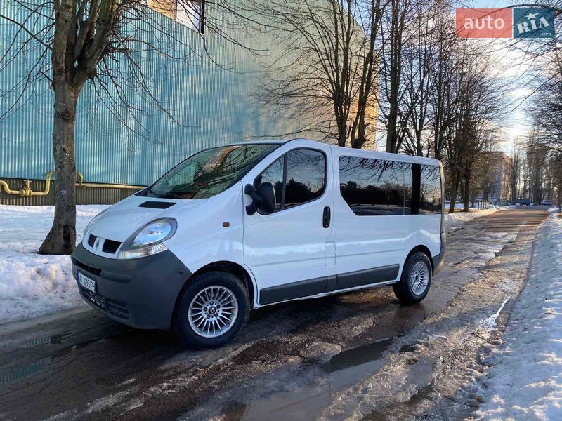Мінівен Renault Trafic 2004 в Житомирі