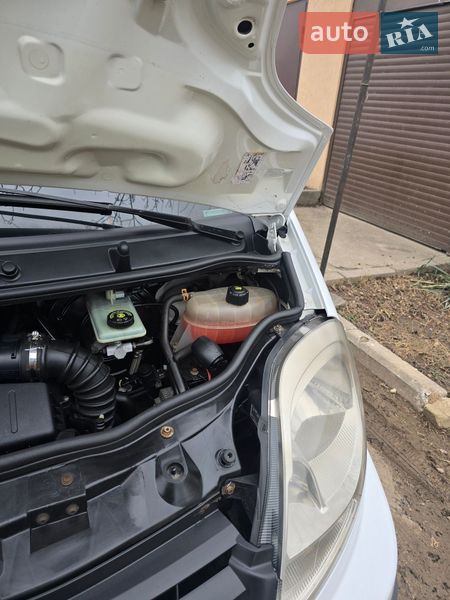 Мінівен Renault Trafic 2008 в Запоріжжі