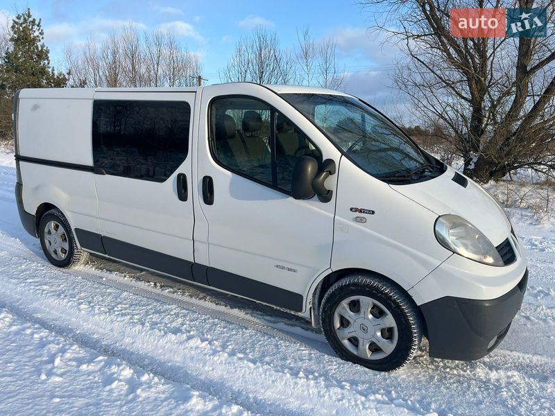 Мінівен Renault Trafic 2011 в Житомирі