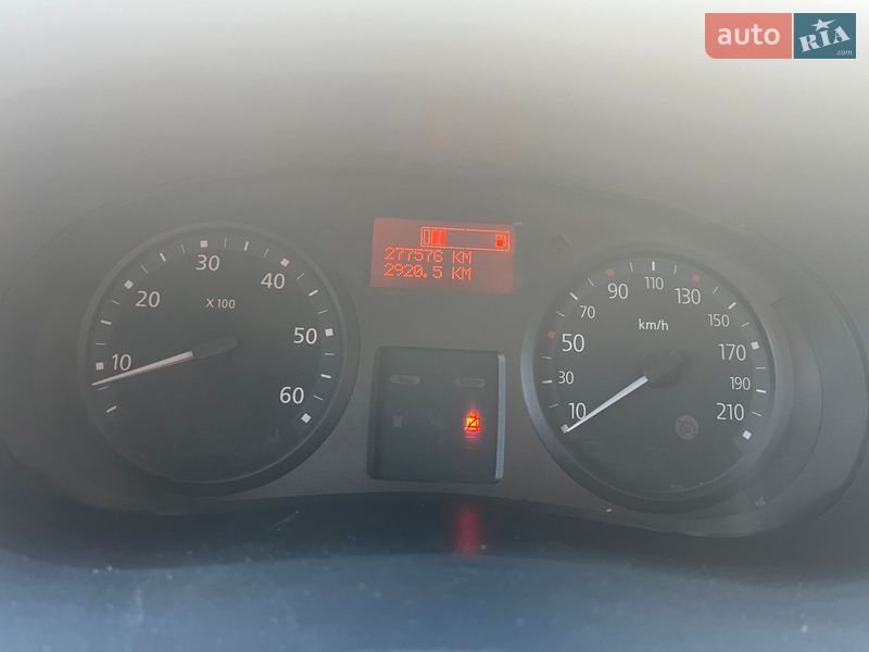 Мінівен Renault Trafic 2011 в Житомирі