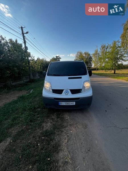 Вантажний фургон Renault Trafic 2014 в Полтаві