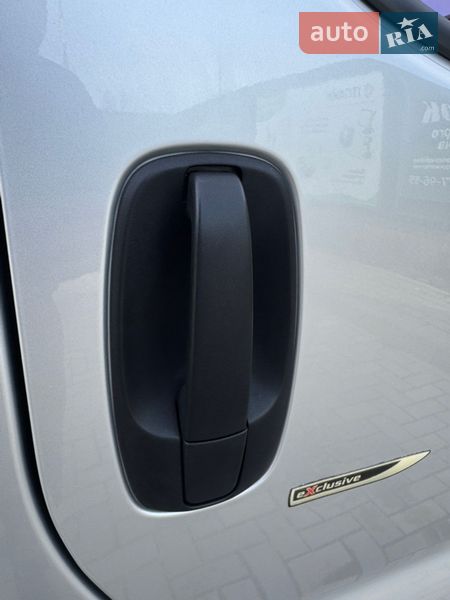 Минивэн Renault Trafic 2009 в Шаргороде