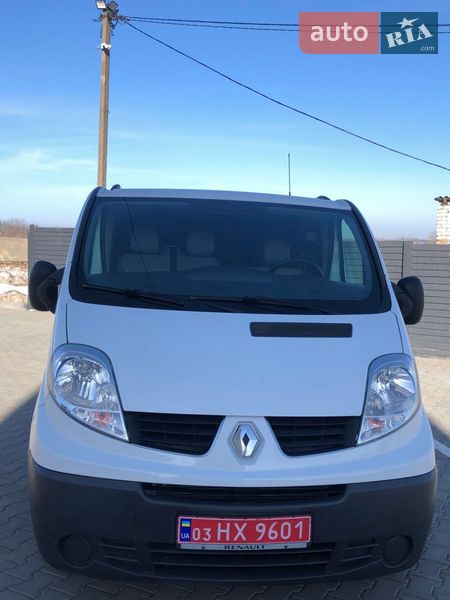 Минивэн Renault Trafic 2014 в Дубно
