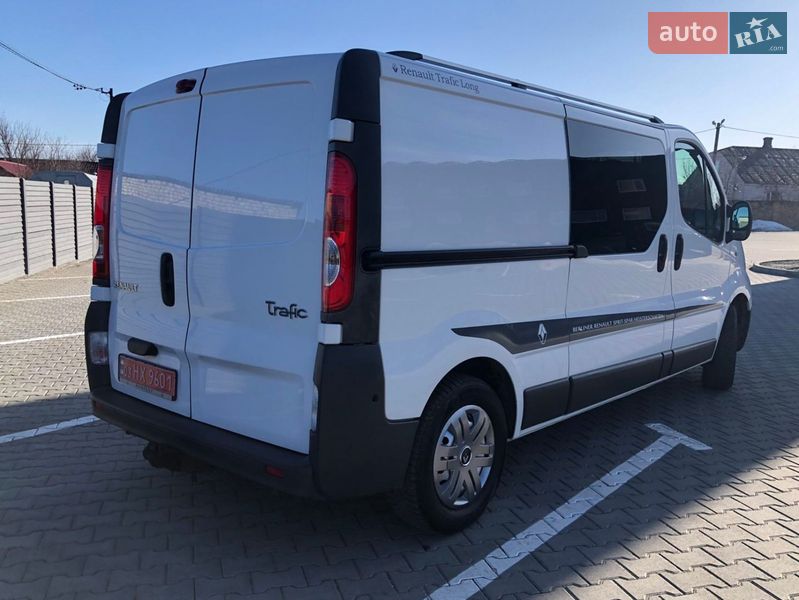 Минивэн Renault Trafic 2014 в Дубно