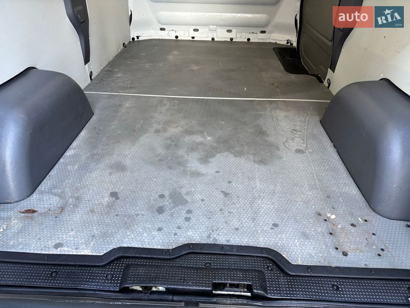 Микроавтобус грузовой (до 3,5т) Renault Trafic 2014 в Костополе