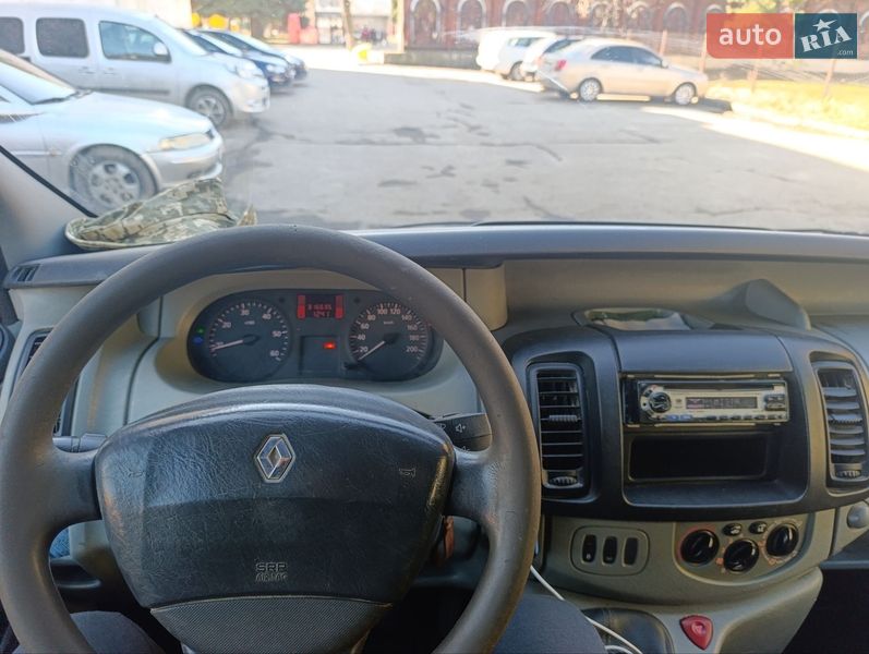 Минивэн Renault Trafic 2006 в Стрые