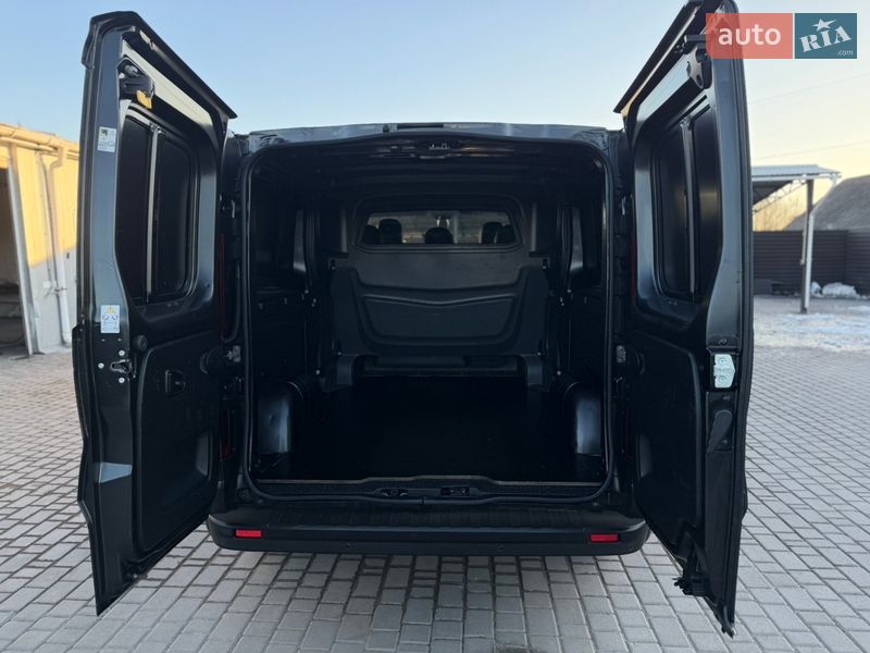 Грузопассажирский фургон Renault Trafic 2020 в Дубно