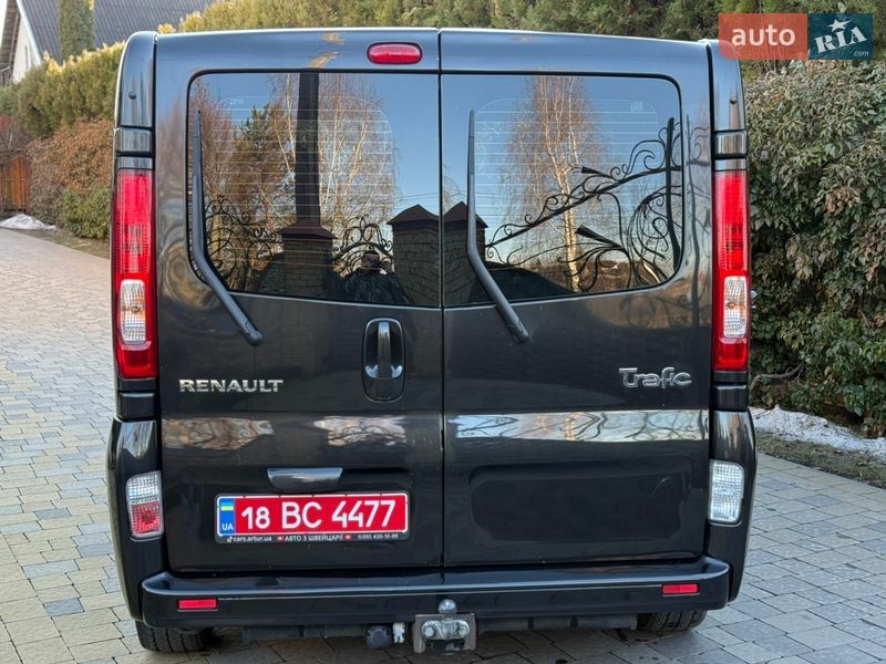 Минивэн Renault Trafic 2010 в Луцке