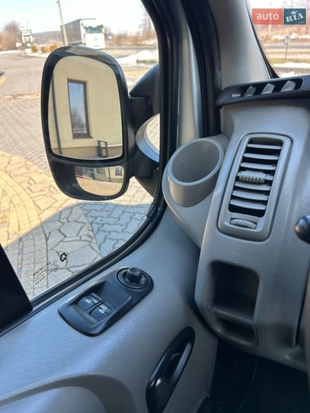 Минивэн Renault Trafic 2011 в Коломые