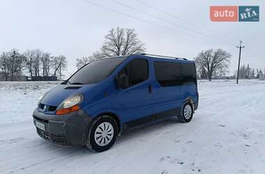 Минивэн Renault Trafic 2002 в Валках