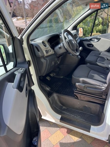 Грузовой фургон Renault Trafic 2018 в Львове