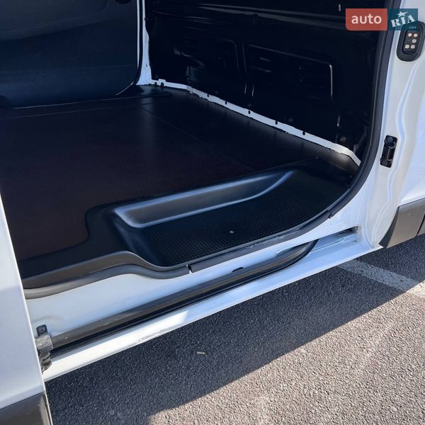 Грузовой фургон Renault Trafic 2022 в Киеве