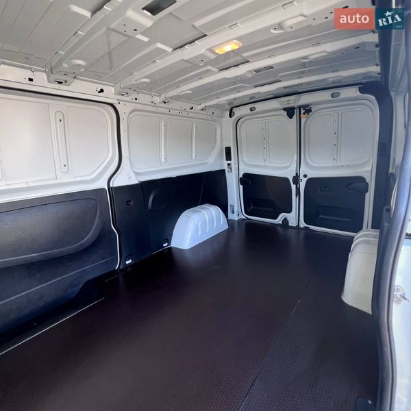 Грузовой фургон Renault Trafic 2022 в Киеве