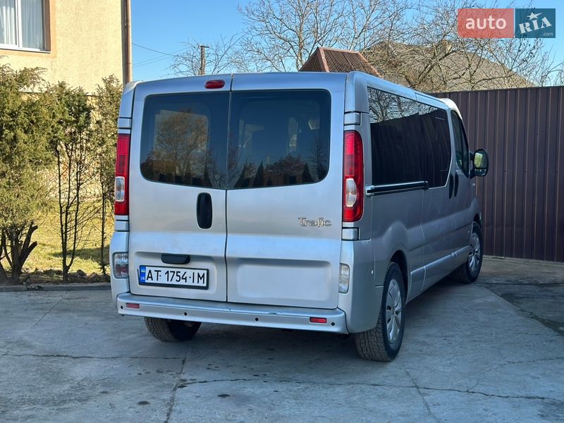 Мінівен Renault Trafic 2007 в Івано-Франківську