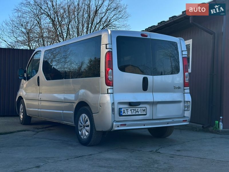 Мінівен Renault Trafic 2007 в Івано-Франківську