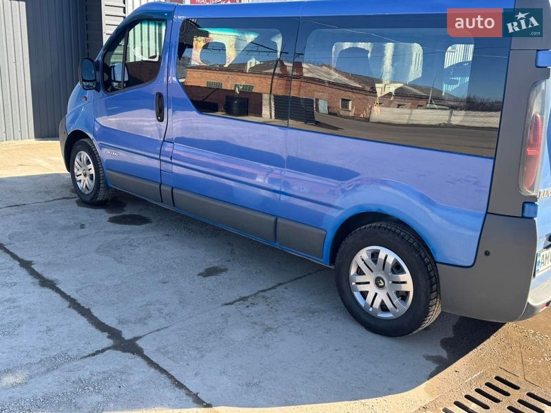 Мінівен Renault Trafic 2005 в Бердичеві