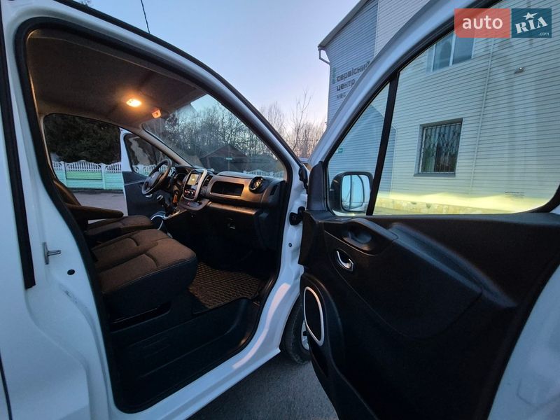 Грузопассажирский фургон Renault Trafic 2021 в Ровно