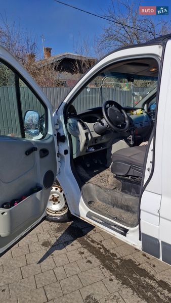 Мінівен Renault Trafic 2005 в Калуші