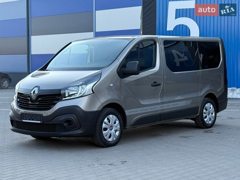 Мінівен Renault Trafic 2017 в Рівному