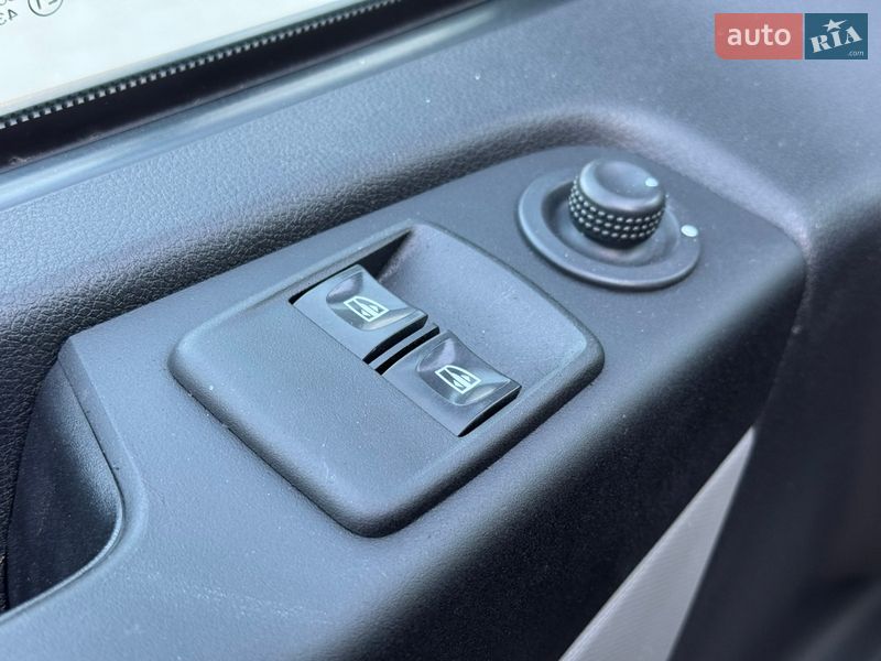 Мінівен Renault Trafic 2017 в Рівному