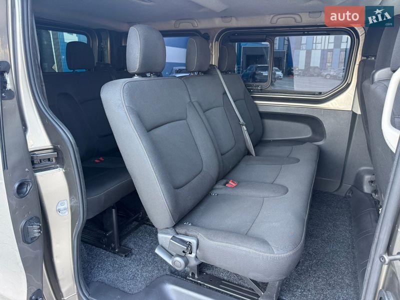 Мінівен Renault Trafic 2017 в Рівному
