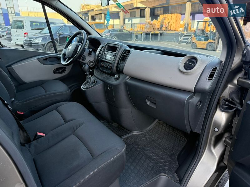 Мінівен Renault Trafic 2017 в Рівному