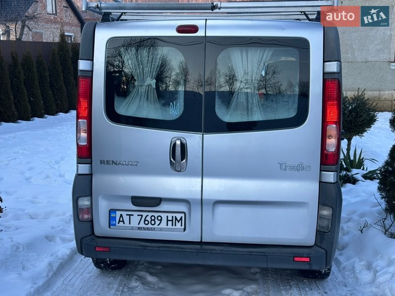 Минивэн Renault Trafic 2007 в Делятине