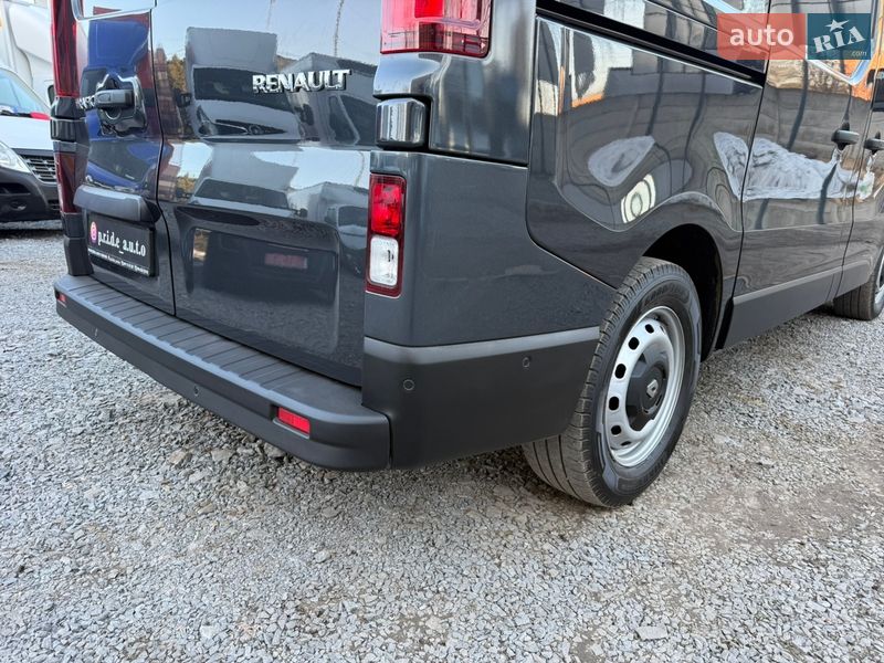 Вантажний фургон Renault Trafic 2022 в Рівному