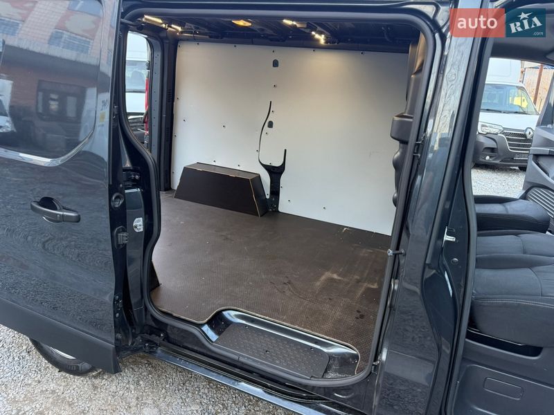 Вантажний фургон Renault Trafic 2022 в Рівному