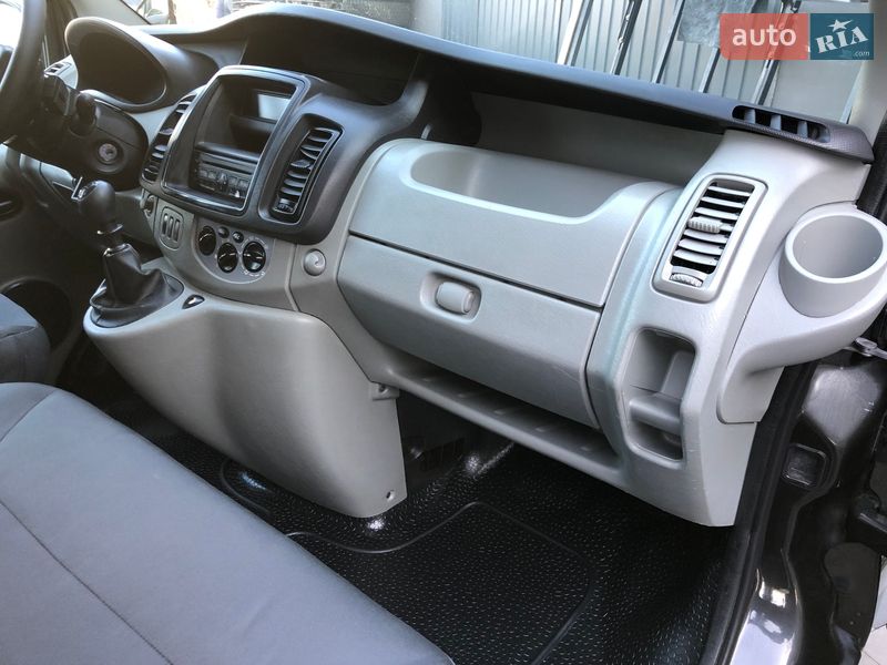 Мінівен Renault Trafic 2012 в Івано-Франківську фото 21 Мінівен Renault Trafic 2012 в Івано-Франківську