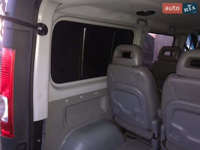 Грузопассажирский фургон Renault Trafic 2012 в Красилове