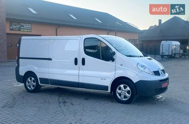 Грузовой фургон Renault Trafic 2013 в Ровно