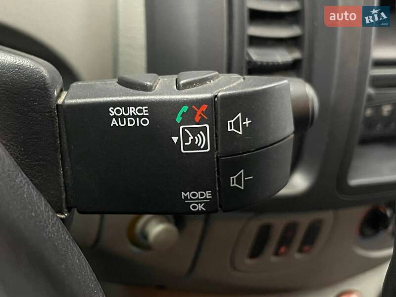 Вантажний фургон Renault Trafic 2012 в Києві