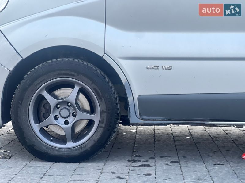 Минивэн Renault Trafic 2006 в Львове
