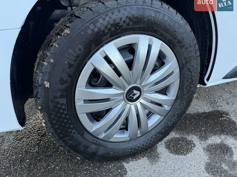 Грузовой фургон Renault Trafic 2022 в Одессе