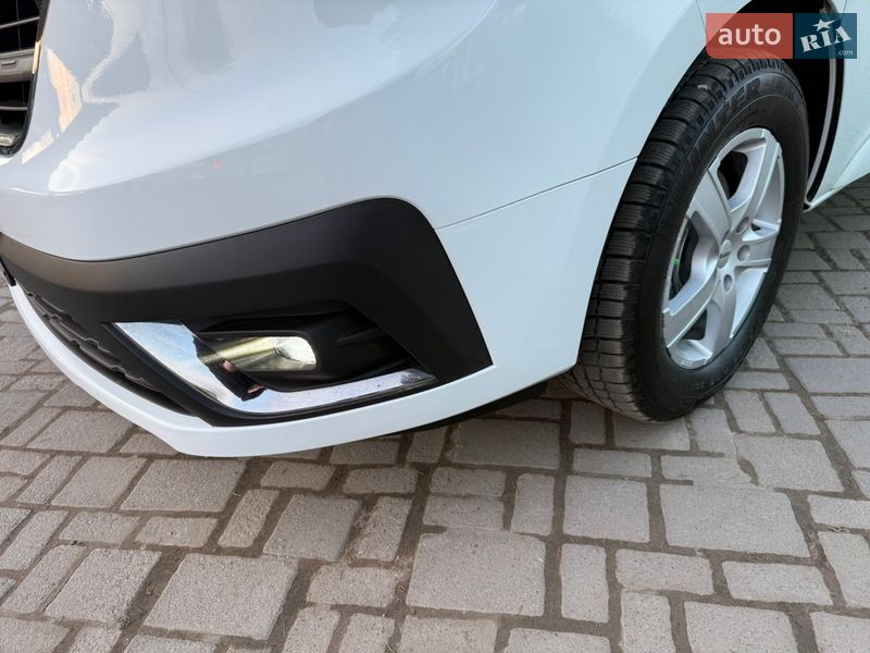 Грузовой фургон Renault Trafic 2025 в Дубно