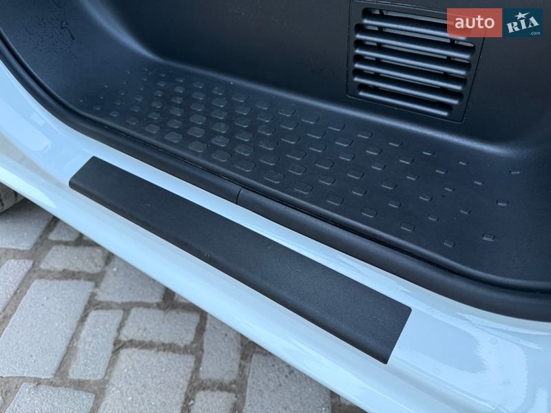 Грузовой фургон Renault Trafic 2025 в Дубно