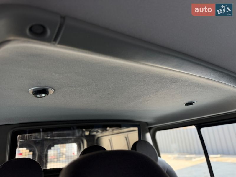 Вантажопасажирський фургон Renault Trafic 2012 в Дубні