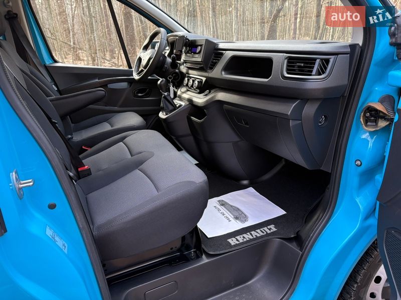 Грузовой фургон Renault Trafic 2022 в Киеве